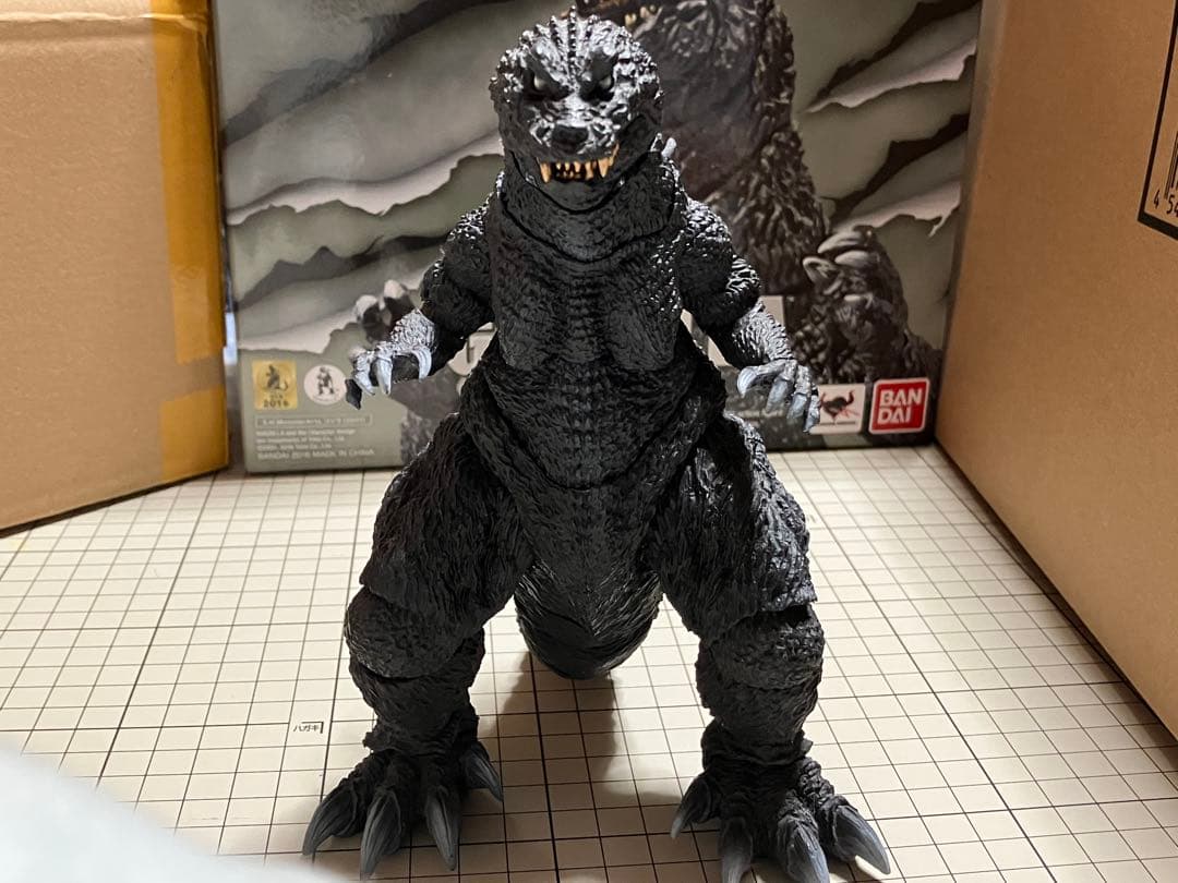 S.H.MonsterArts ゴジラ(2001）GMK大怪獣総攻撃