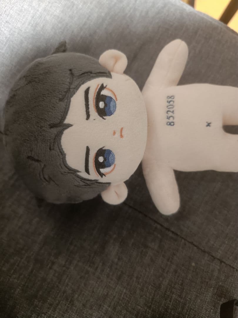 王一博 20cm ぬいぐるみ 2体セット パリコレVer.＋警察Ver. 新品