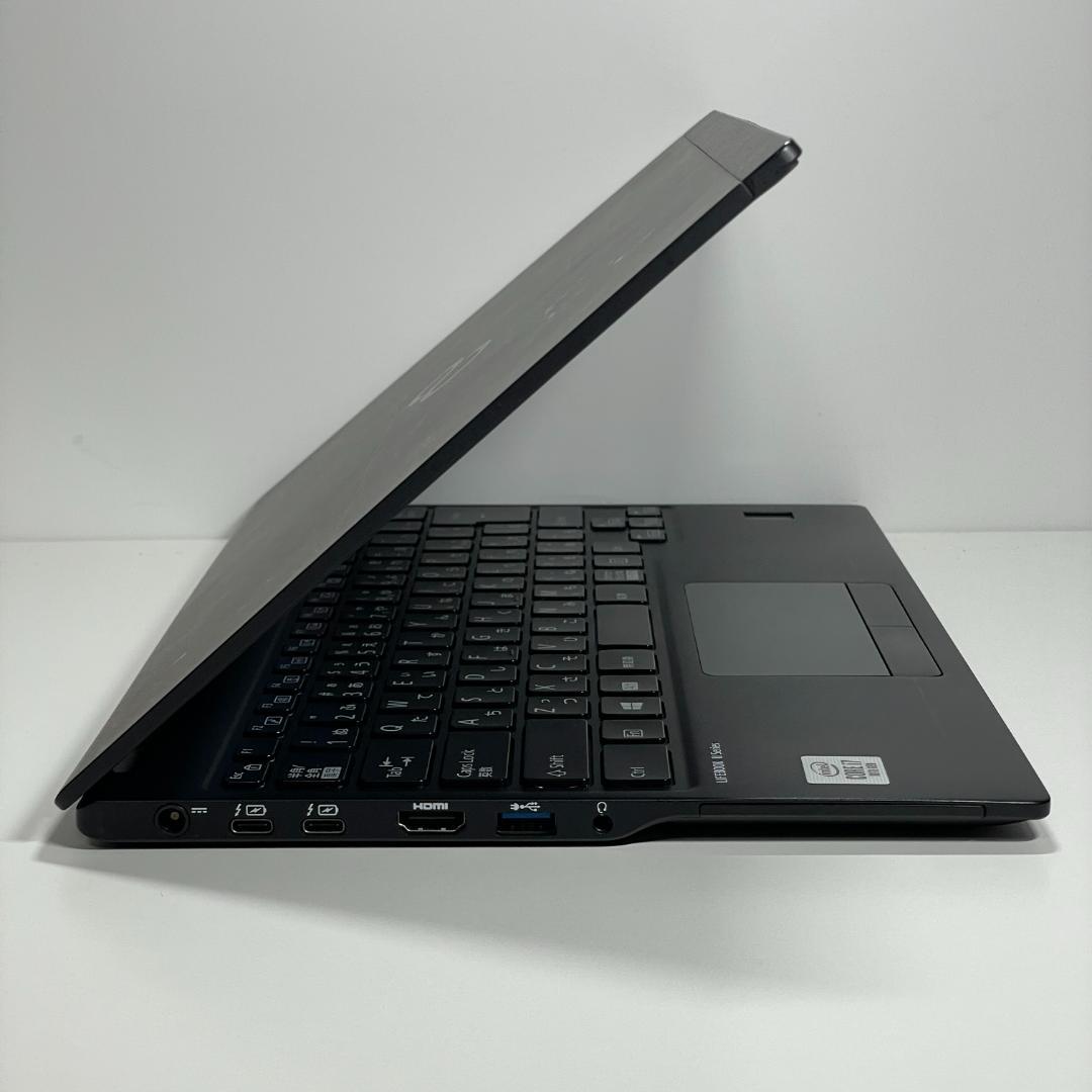 第10世代i7 富士通 U9310 ノートPC メモリ16GB office