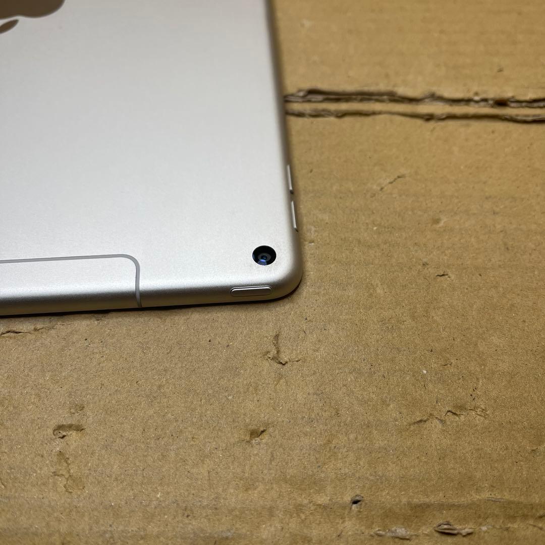 iPad Air第3世代/64GBWi-Fiモデル シルバー