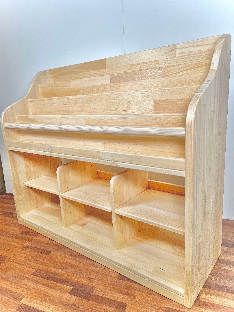 絵本棚　可動棚3枚タイプ