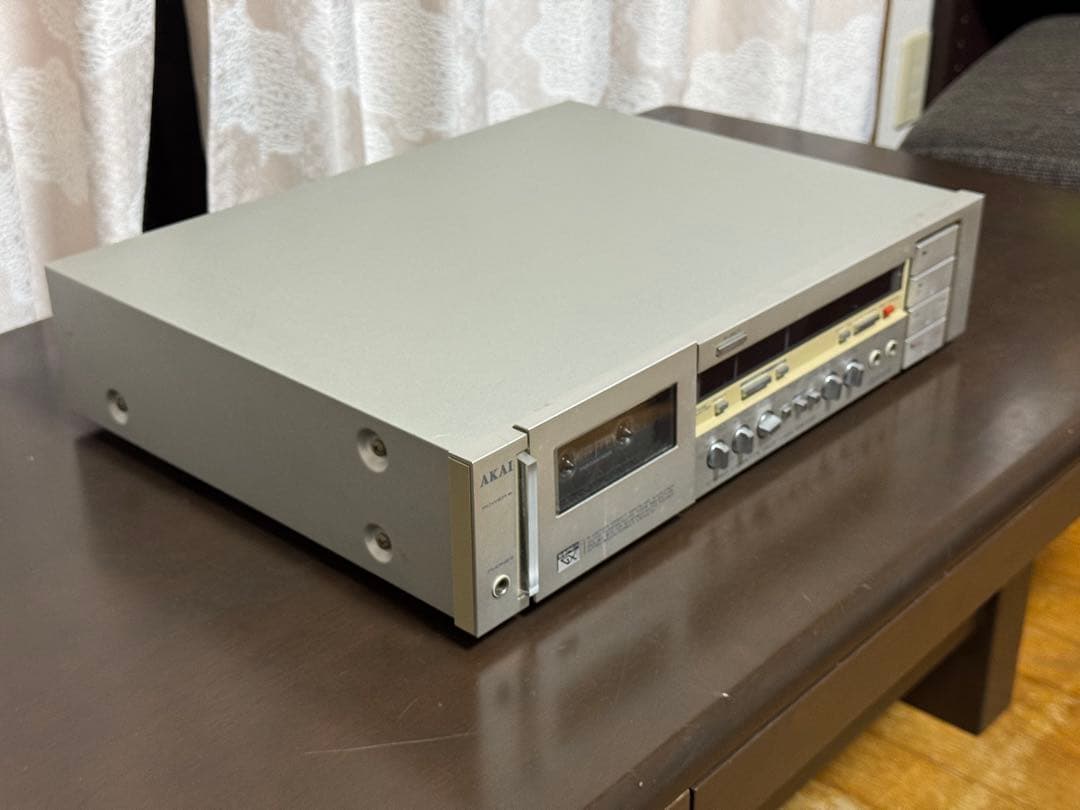 AKAI カセットデッキ GX-F51本体のみ【ジャンク品】