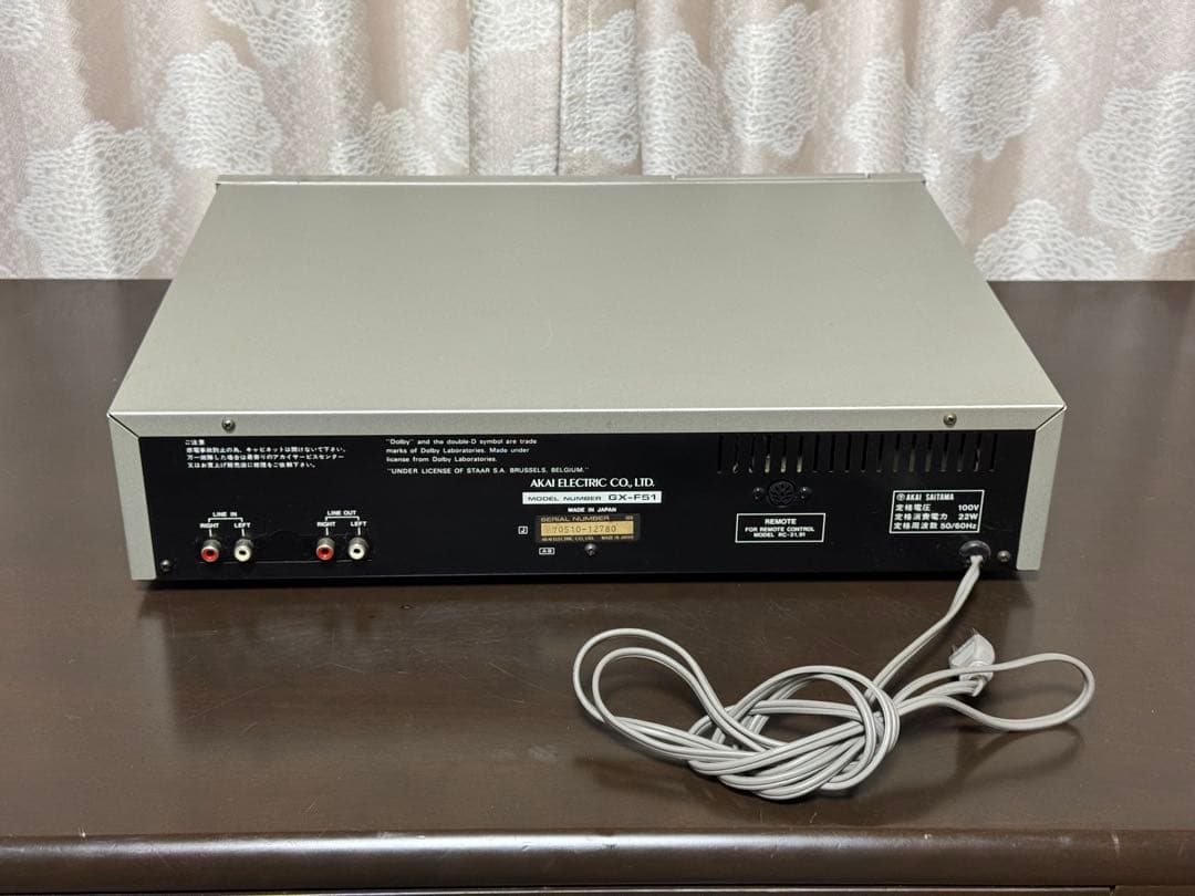 AKAI カセットデッキ GX-F51本体のみ【ジャンク品】