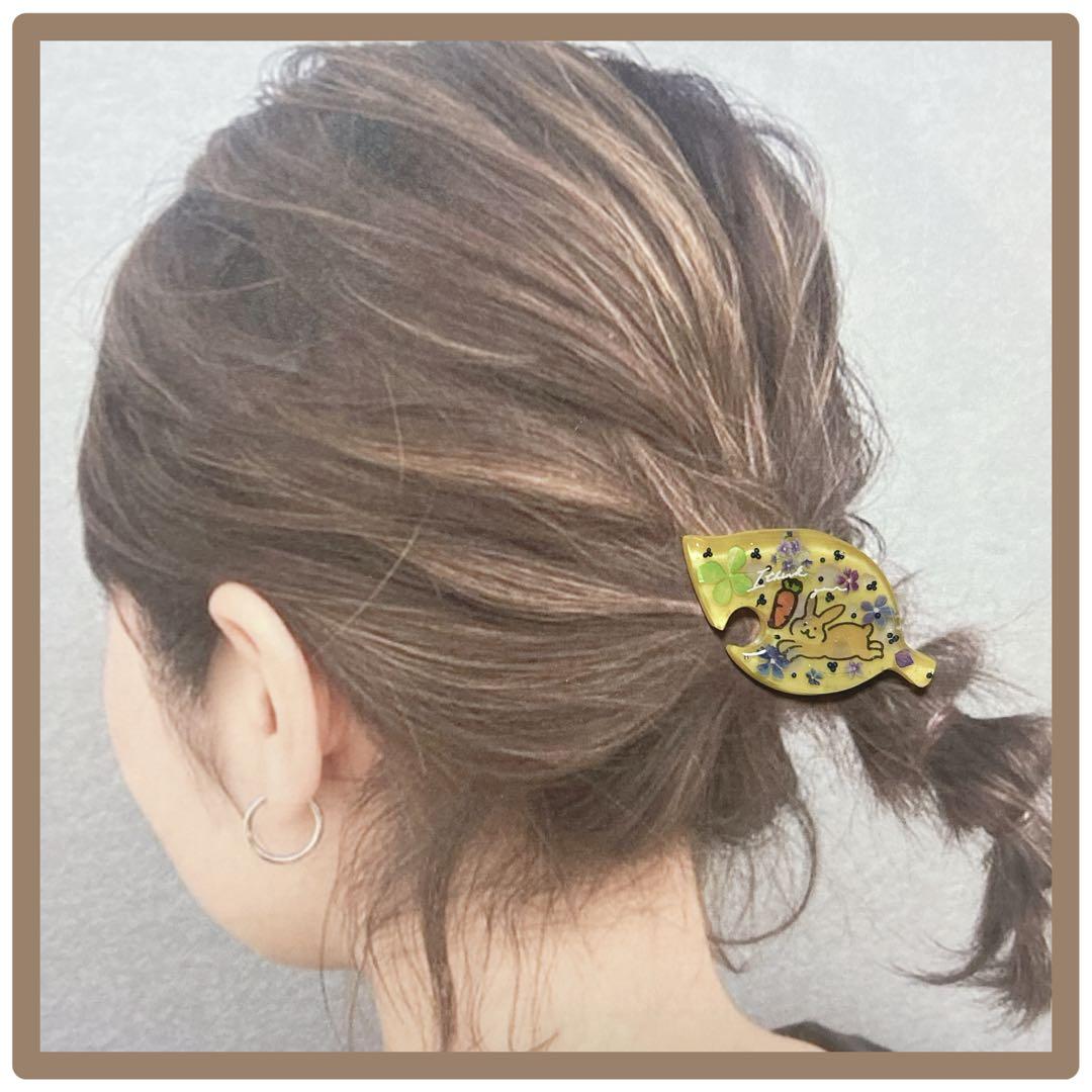 No 19❣️大人可愛いリーフ型うさぎレジンヘアゴム❣️٩(๑❛ᴗ❛๑)۶❣️