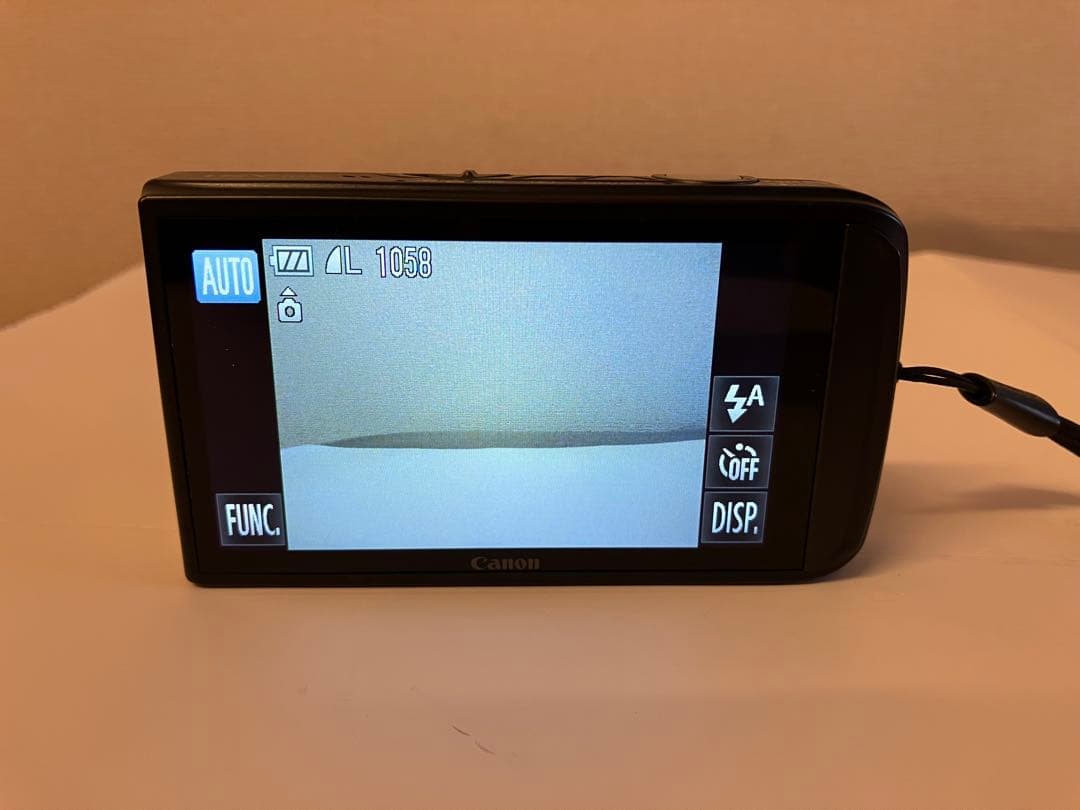Canon IXY10s コンパクトデジタルカメラ
