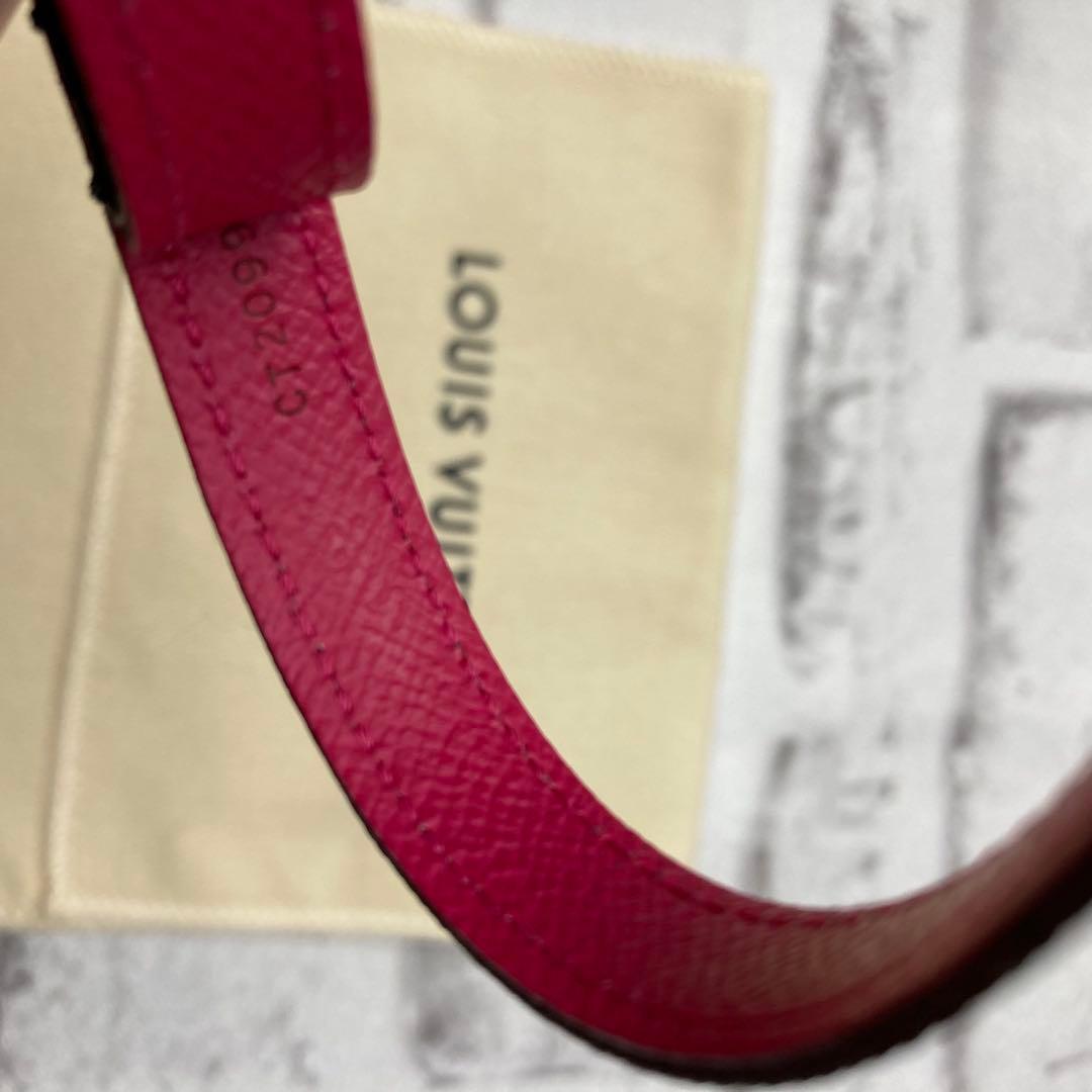 【美品】ルイヴィトン☆ストラップ　マルチカラー　 クローバー　チャーム　携帯