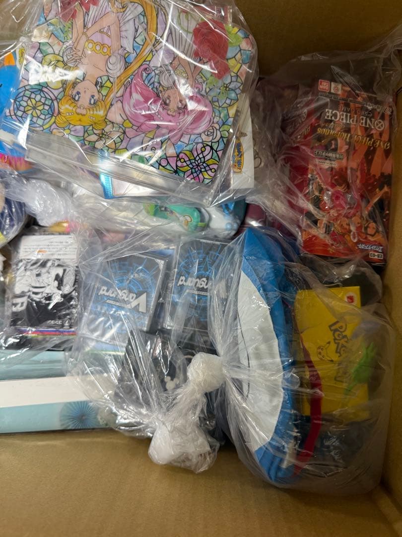 アニメグッズ　ノンジャンル　まとめ売り　120サイズ 箱★