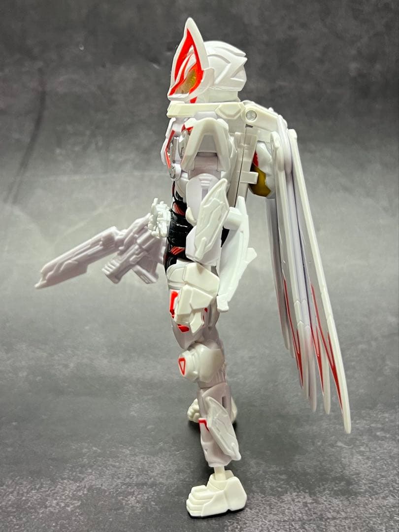 リボルブチェンジフィギュアPB06仮面ライダーギーツIX開封品