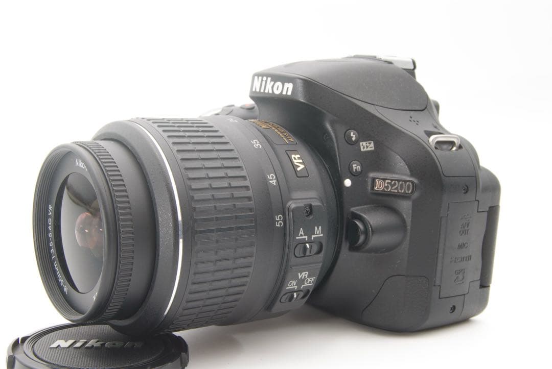 Nikon D5200 レンズキット　スマホ転送　手ぶれ補正　一眼レフカメラ