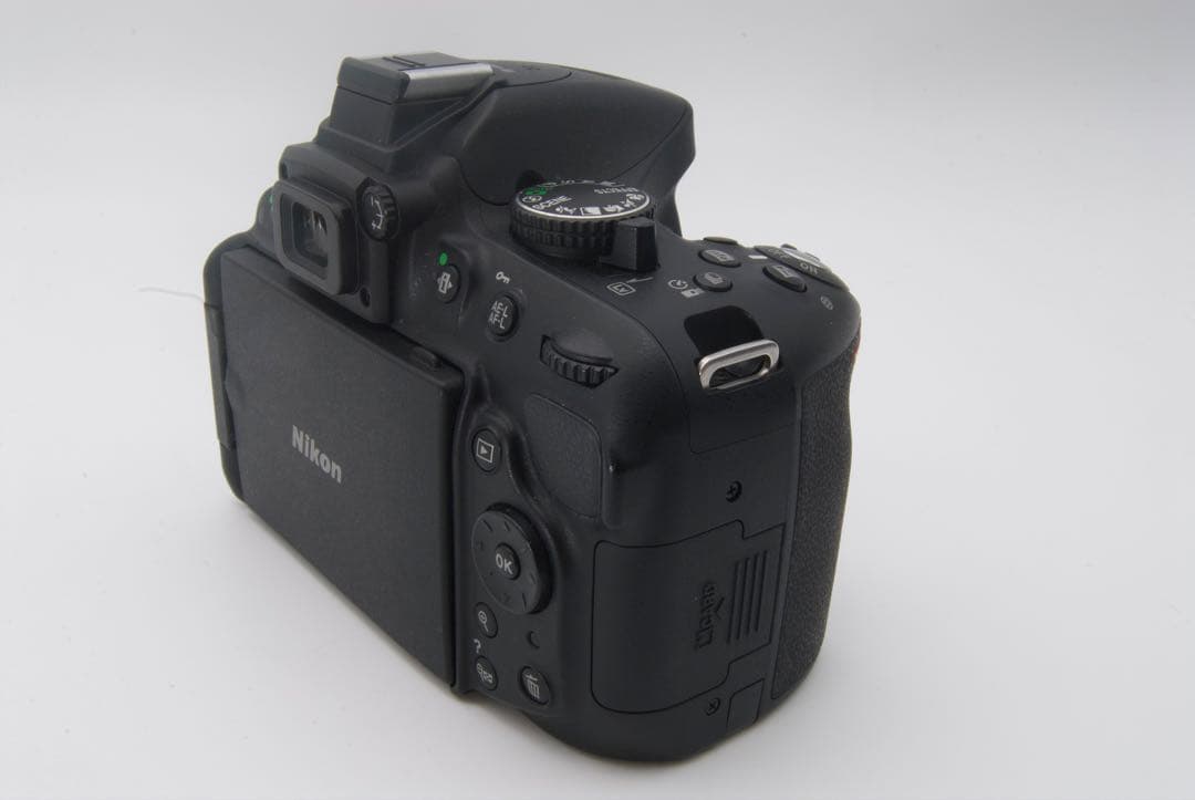 Nikon D5200 レンズキット　スマホ転送　手ぶれ補正　一眼レフカメラ