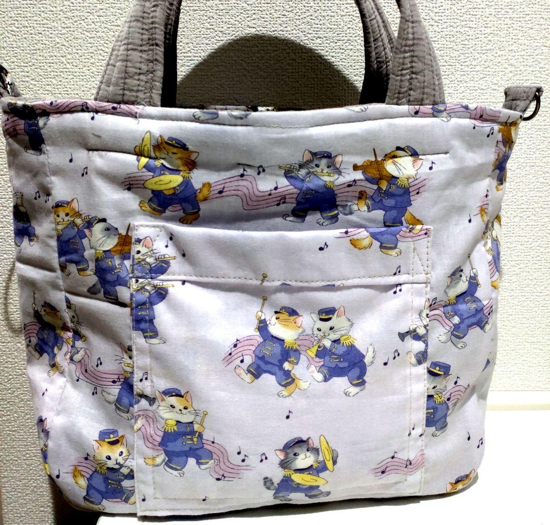 ゆ*ら様 新柄ハチワレ猫ちゃん（赤）ヌビ刺繍トート♡　コヤンイサムチョン　ハンド