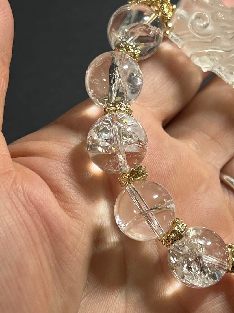 水晶の菩薩様両面彫り天珠と虹入りアイリスクォーツのブレスレット