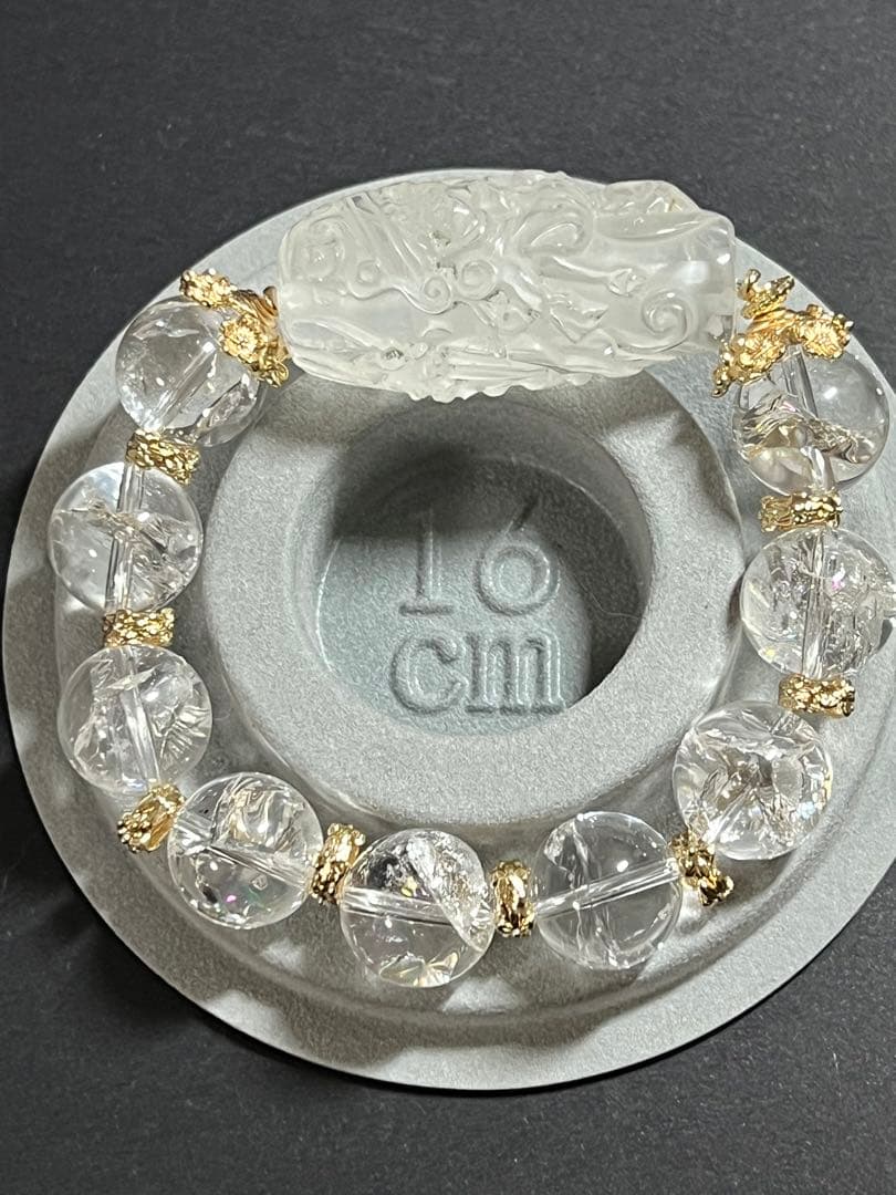 水晶の菩薩様両面彫り天珠と虹入りアイリスクォーツのブレスレット