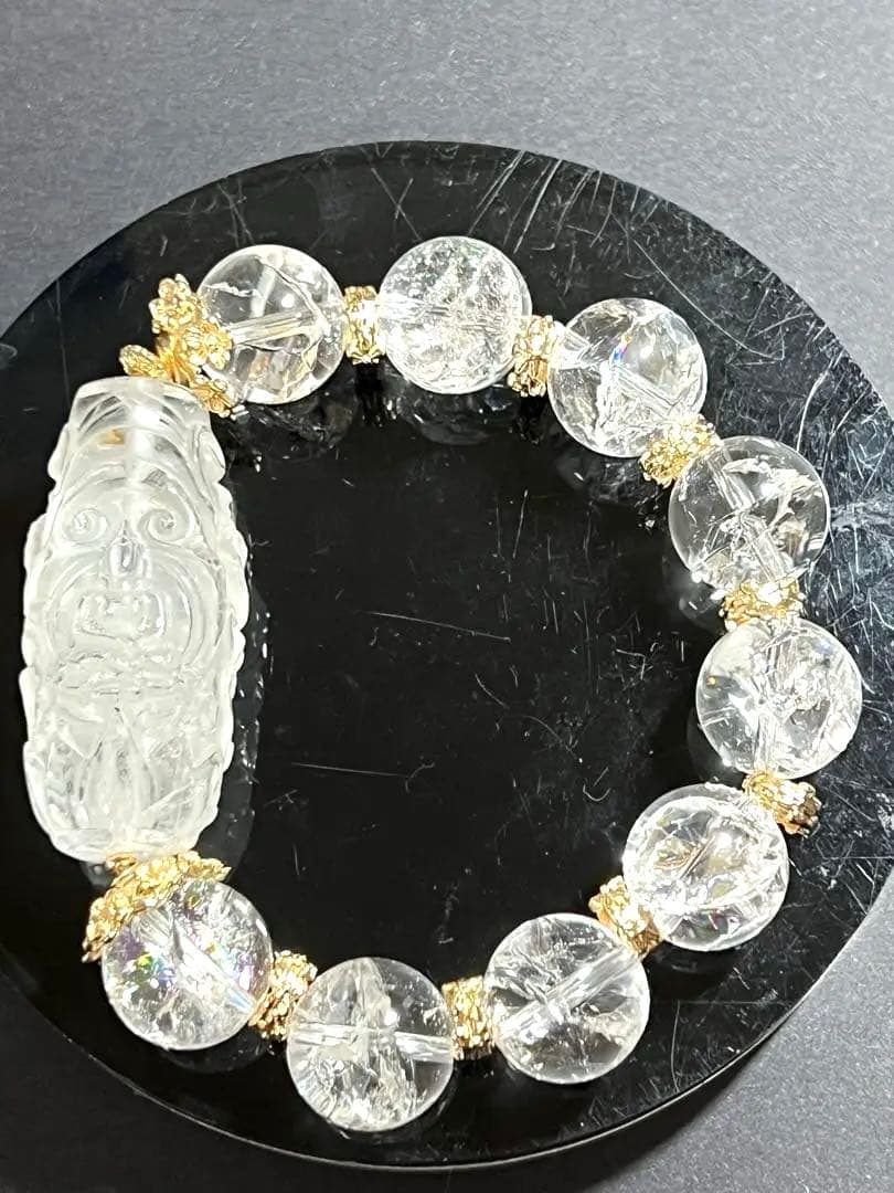 水晶の菩薩様両面彫り天珠と虹入りアイリスクォーツのブレスレット