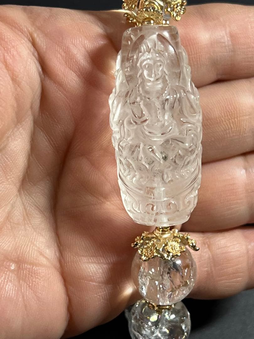 水晶の菩薩様両面彫り天珠と虹入りアイリスクォーツのブレスレット