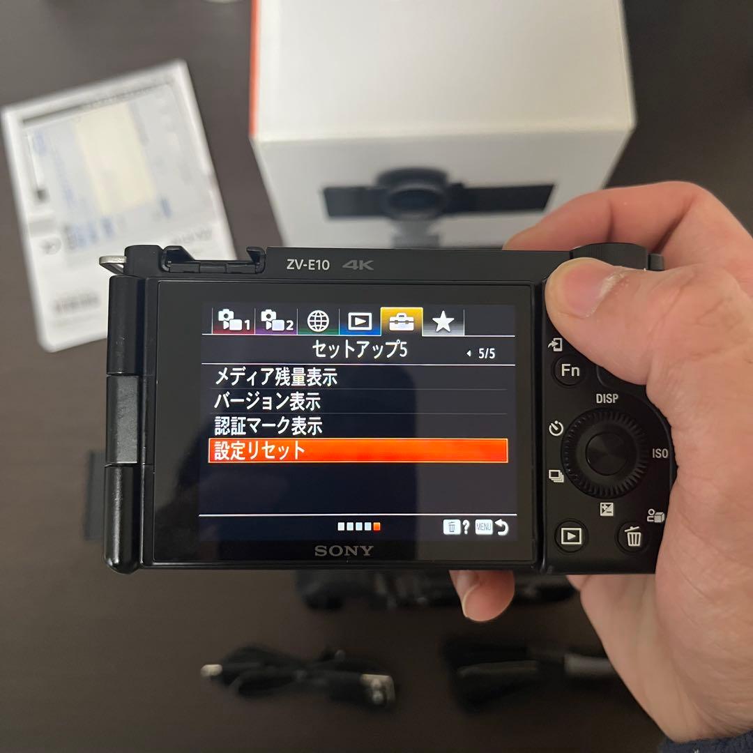 1490ショット 美品 SONY ZV-E10 ボディ セット