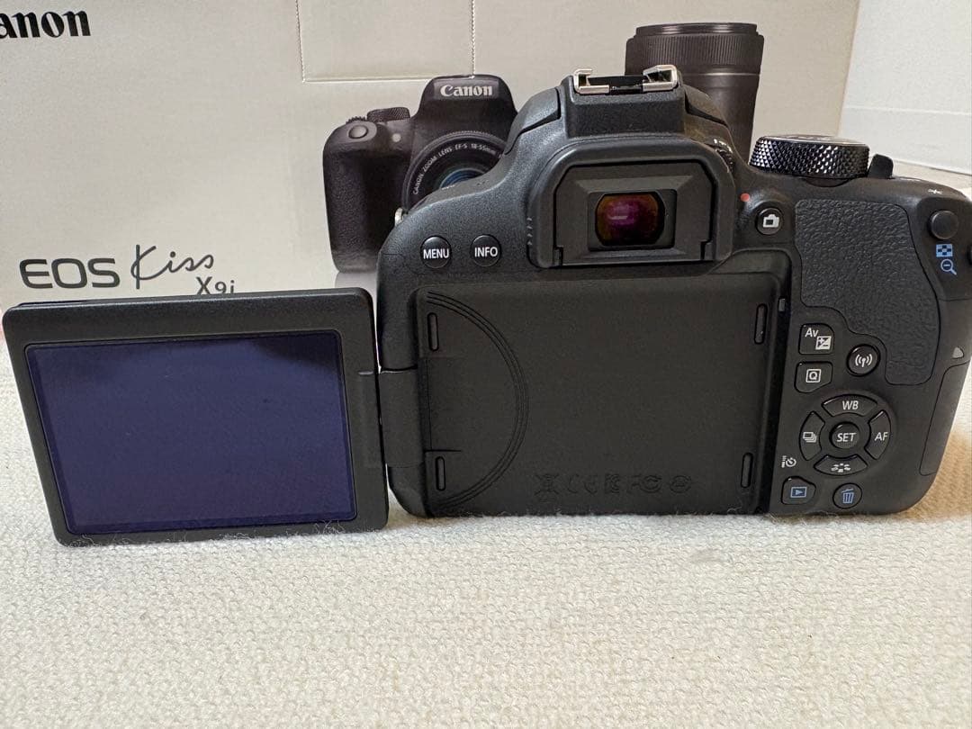 Canon EOS kiss X9i ダブルズームキット 一眼レフ カメラ