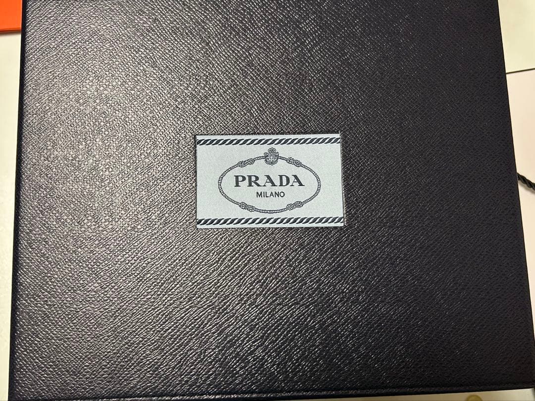 新品 PRADA プラダ ランチボックス 弁当箱 Black＋Blum