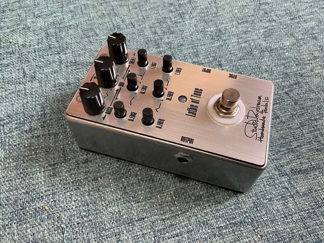 パラメトリック　イコライザー