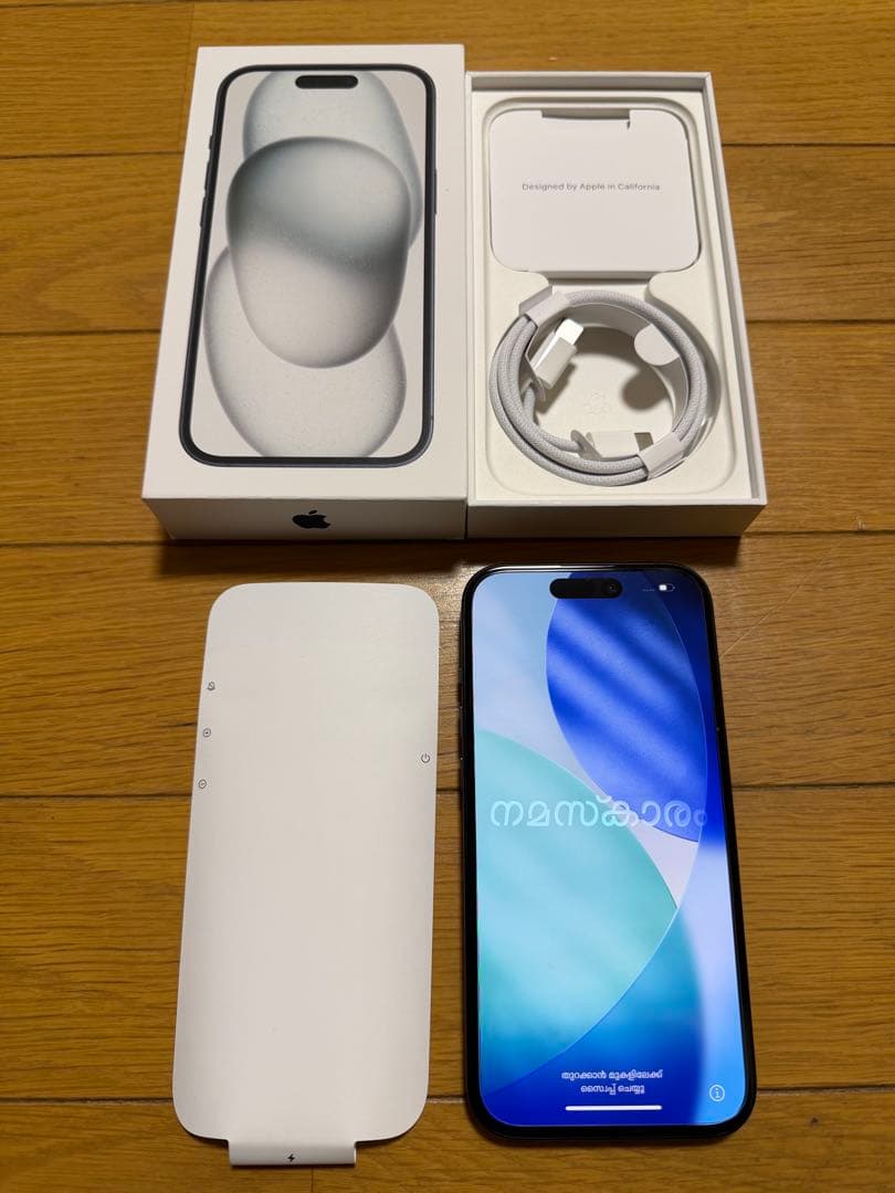 iPhone 15 128GB simフリー 保証期間内　バッテリー残量99%