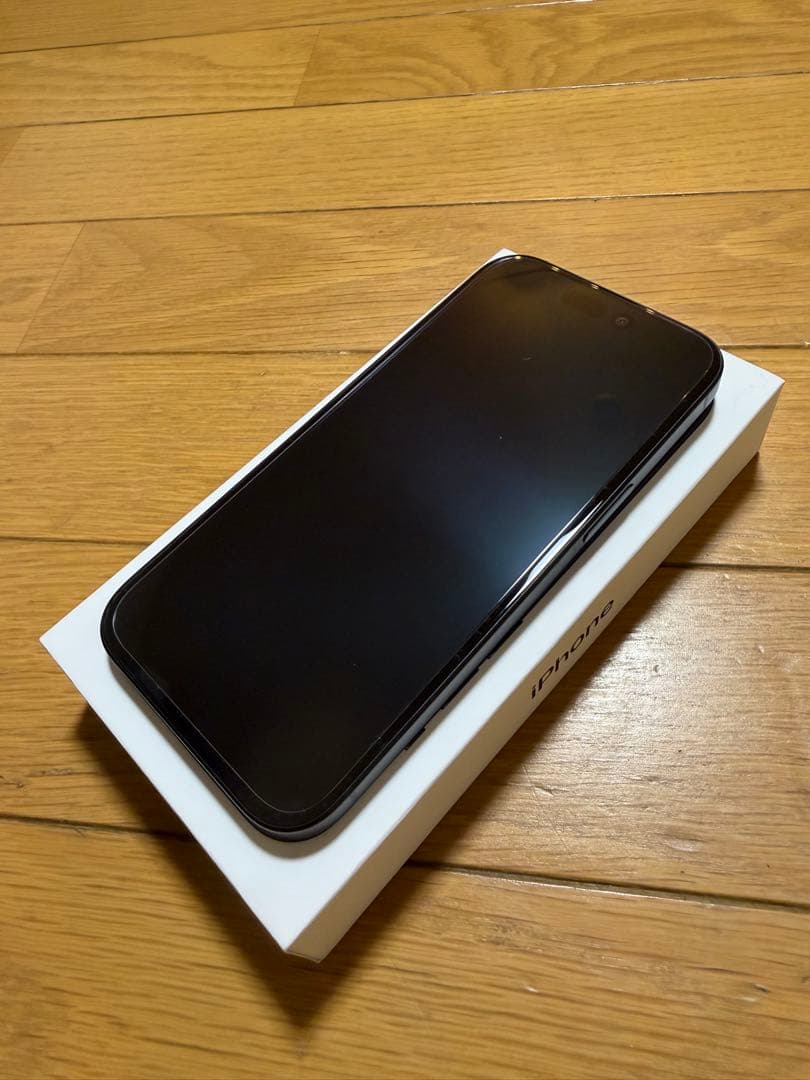 iPhone 15 128GB simフリー 保証期間内　バッテリー残量99%