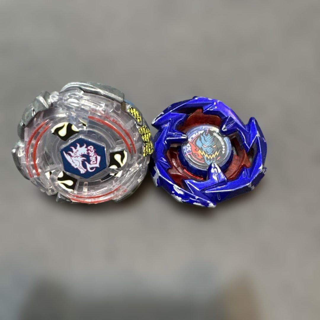 ベイプレードドーム✖️2台　駒✖️10個スターターセット