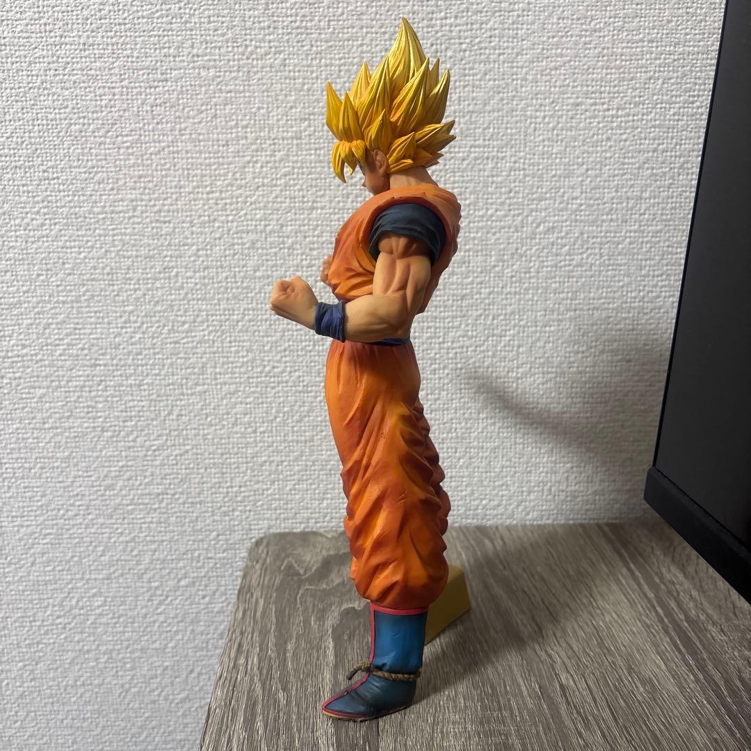 孫悟空 フィギュア 戦闘ポーズ
