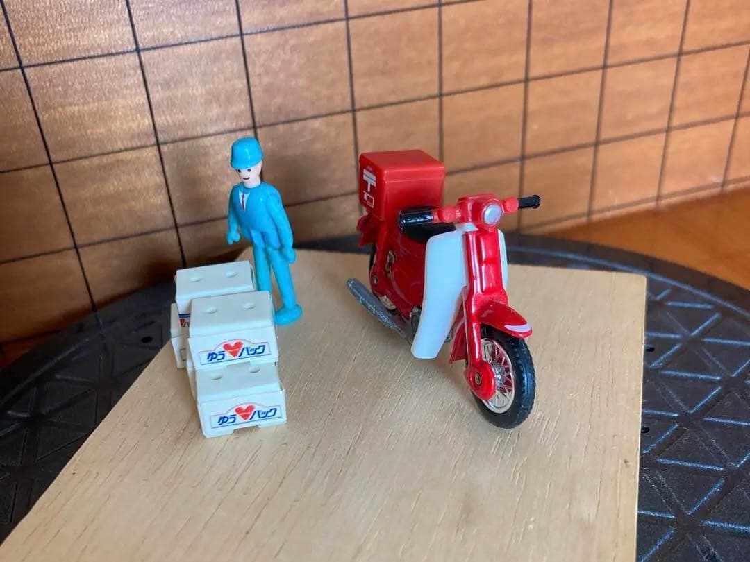 郵便車両のミニカー、チョロQほか14個