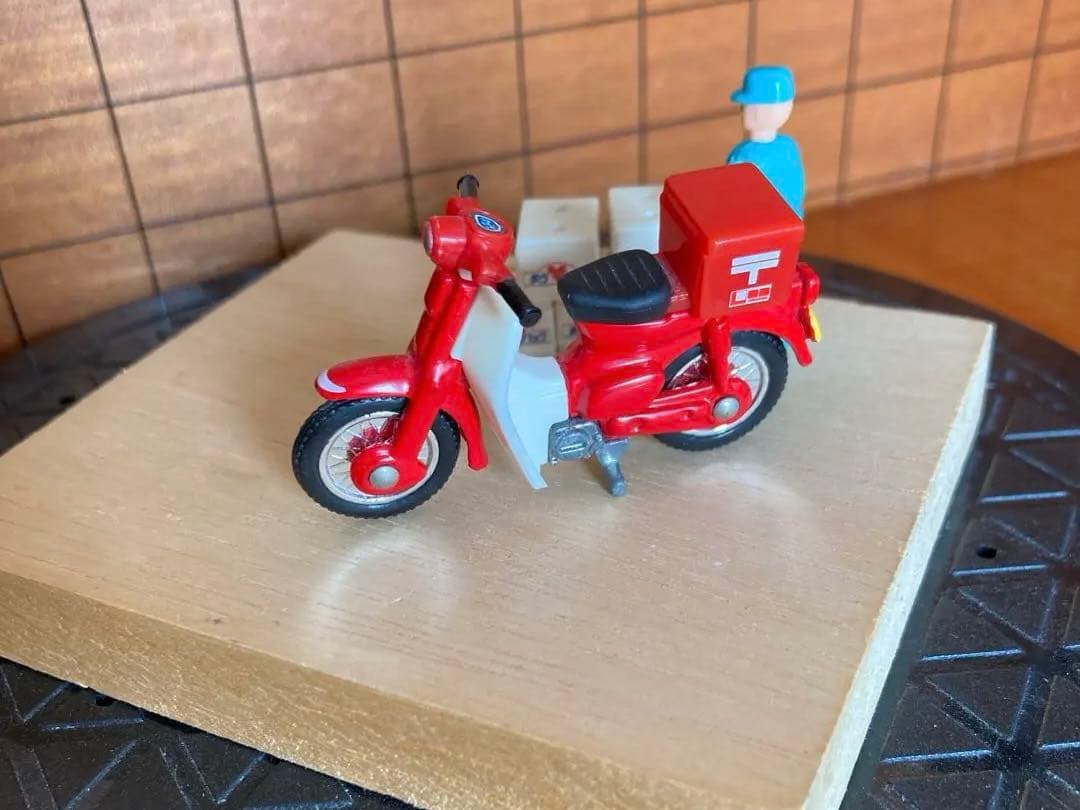 郵便車両のミニカー、チョロQほか14個