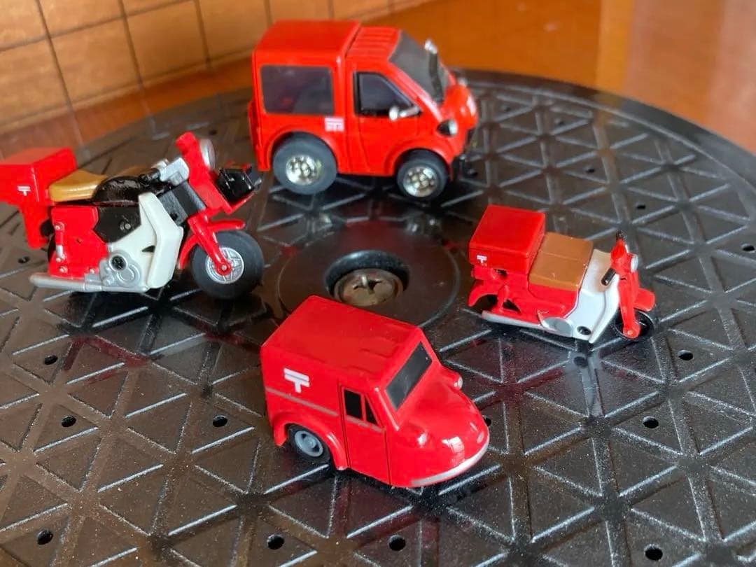 郵便車両のミニカー、チョロQほか14個