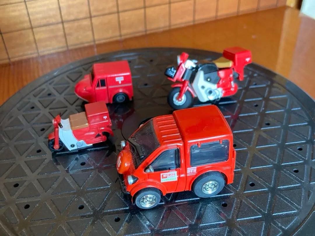 郵便車両のミニカー、チョロQほか14個