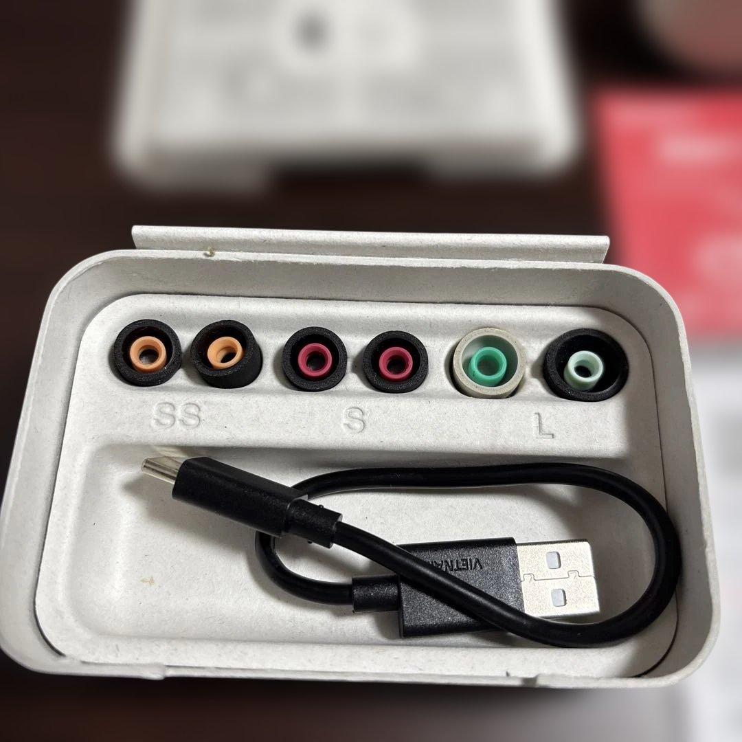 WF-1000XM5_片耳(右)