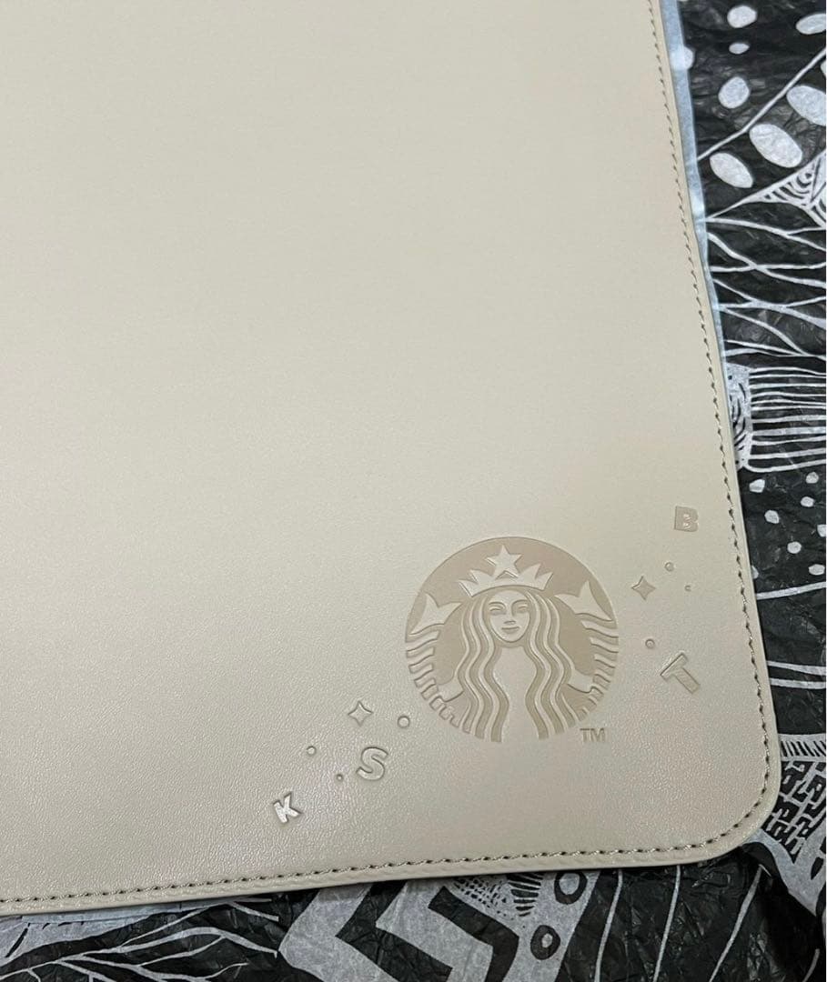 海外　レア　韓国　スターバックス　非売品　GALAXY   レザー　デスクパッド