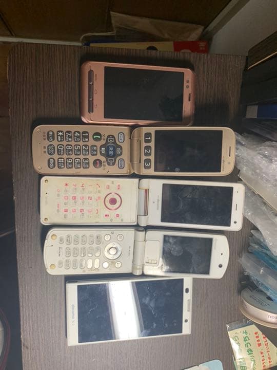 全部まとめて5台写真チックしてください。充電器が付いてないです。ジャン品。