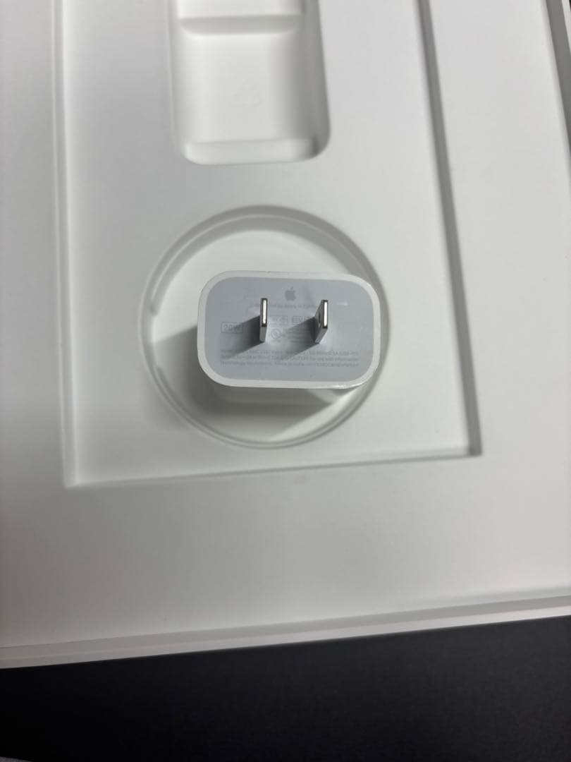 iPad11世代（A16）ブルー