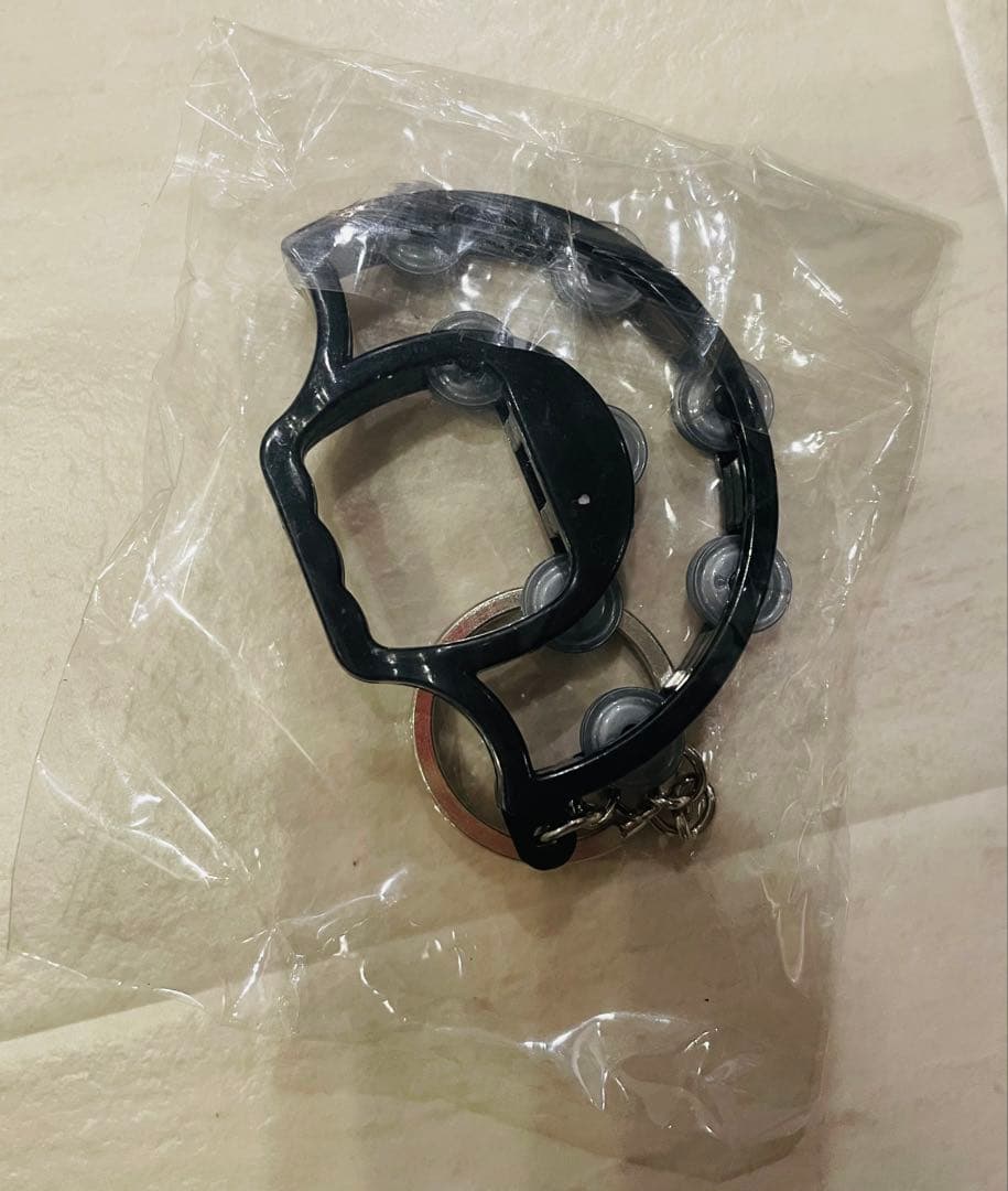 a*i様 ゆずガチャ　25周年　黒タンバリンとピックキーホルダー