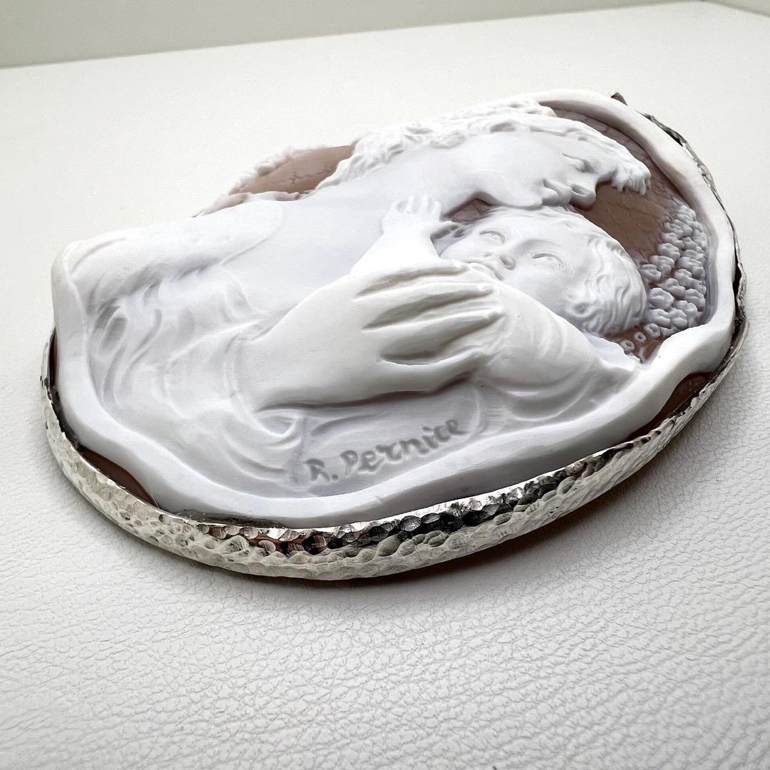 カメオ ラファエル　ペルニーチェ　作　シルバー槌目枠　チタンネックレス付き