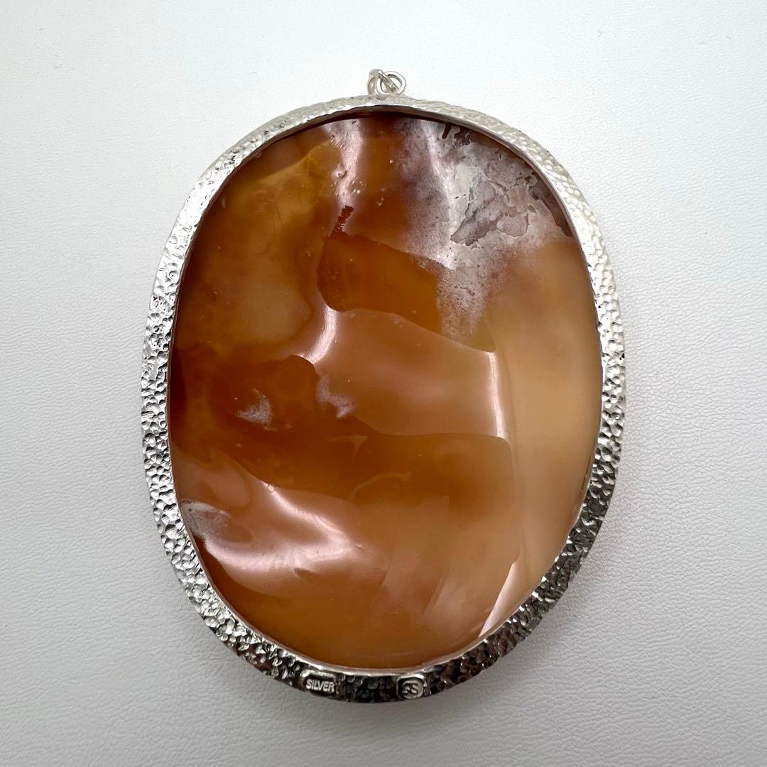 カメオ ラファエル　ペルニーチェ　作　シルバー槌目枠　チタンネックレス付き