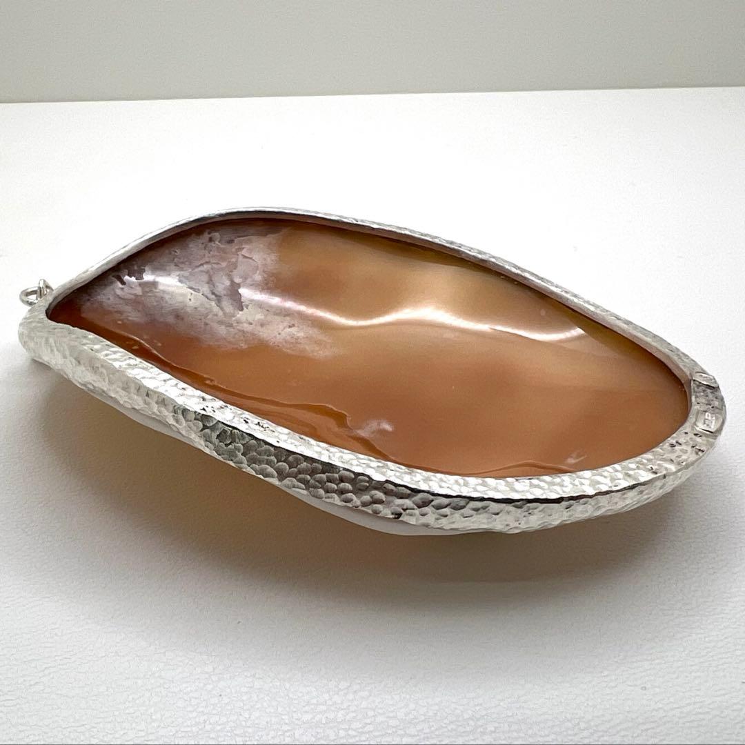 カメオ ラファエル　ペルニーチェ　作　シルバー槌目枠　チタンネックレス付き