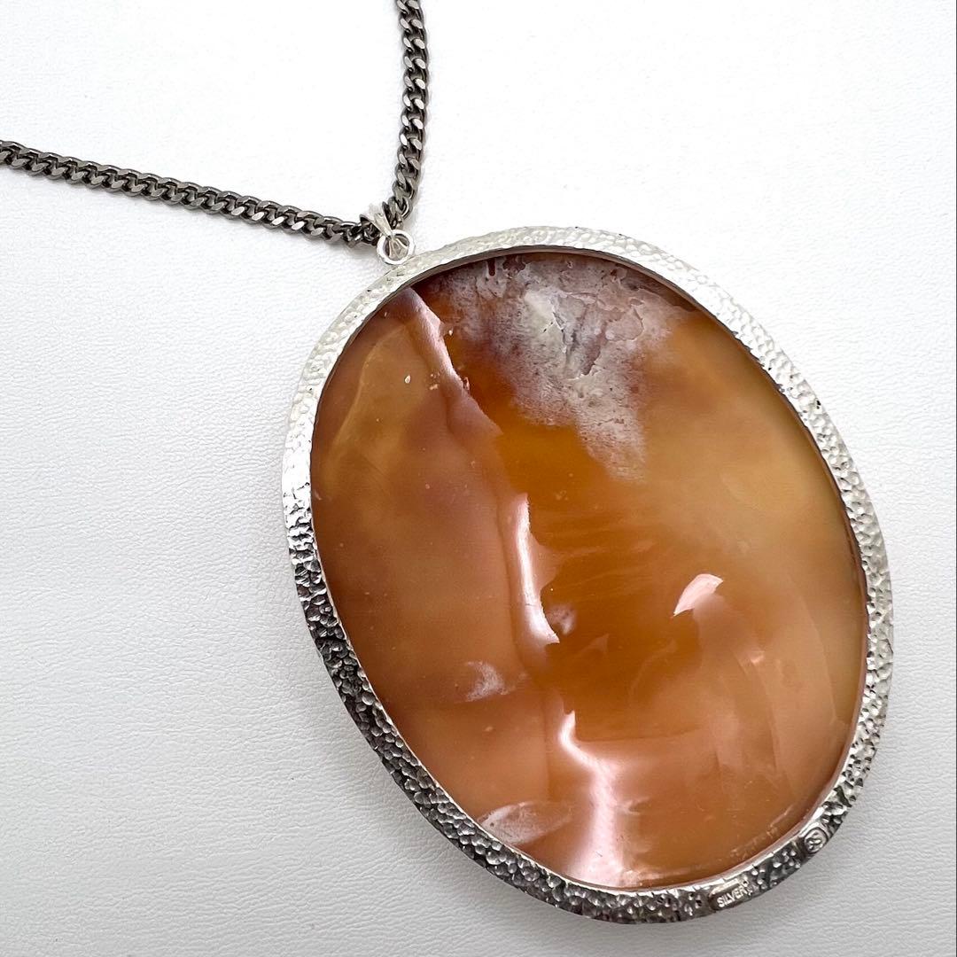 カメオ ラファエル　ペルニーチェ　作　シルバー槌目枠　チタンネックレス付き