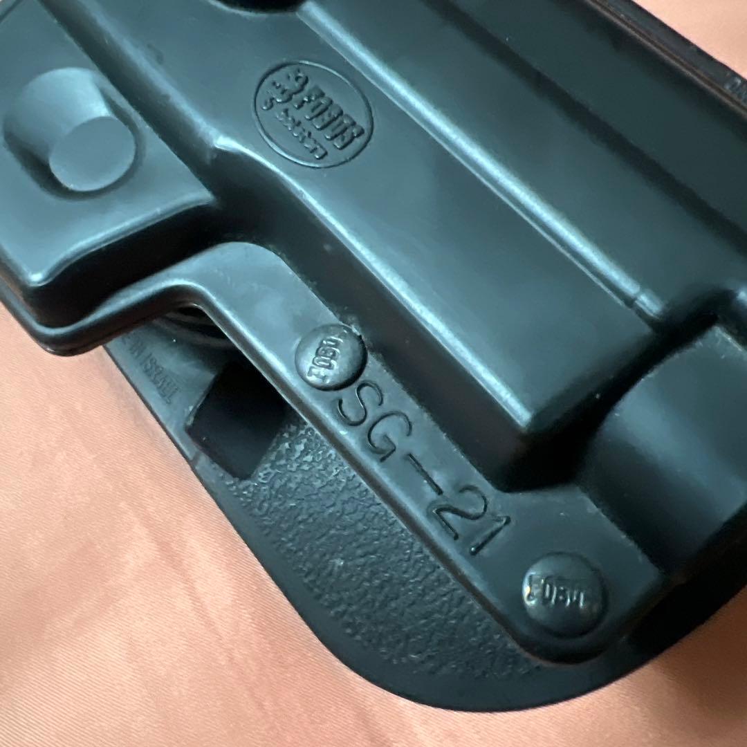 実物　米軍、イスラエル軍、警察拳銃用Fobus SG-21 ホルスター ブラック