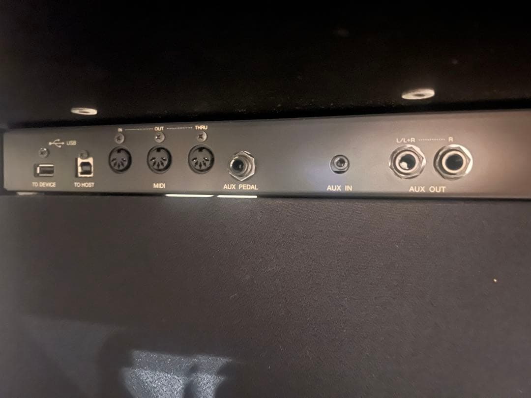 YAMAHA CLP-685 Clavinova 鏡面ブラック 椅子・マット付き