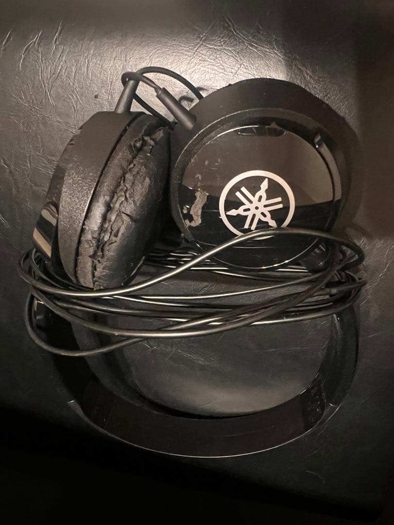 YAMAHA CLP-685 Clavinova 鏡面ブラック 椅子・マット付き