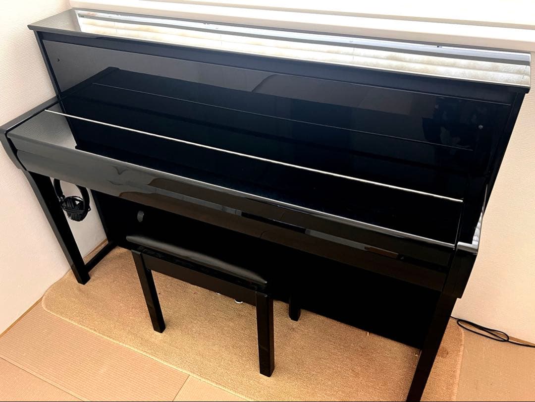 YAMAHA CLP-685 Clavinova 鏡面ブラック 椅子・マット付き