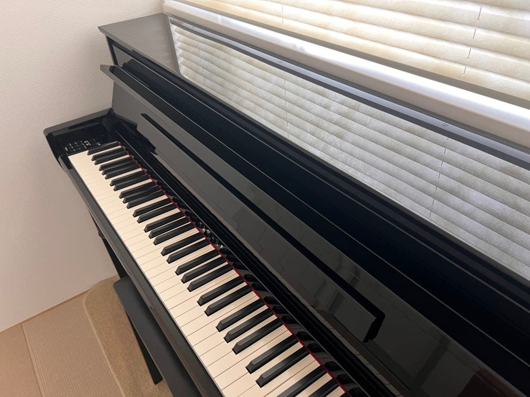 YAMAHA CLP-685 Clavinova 鏡面ブラック 椅子・マット付き