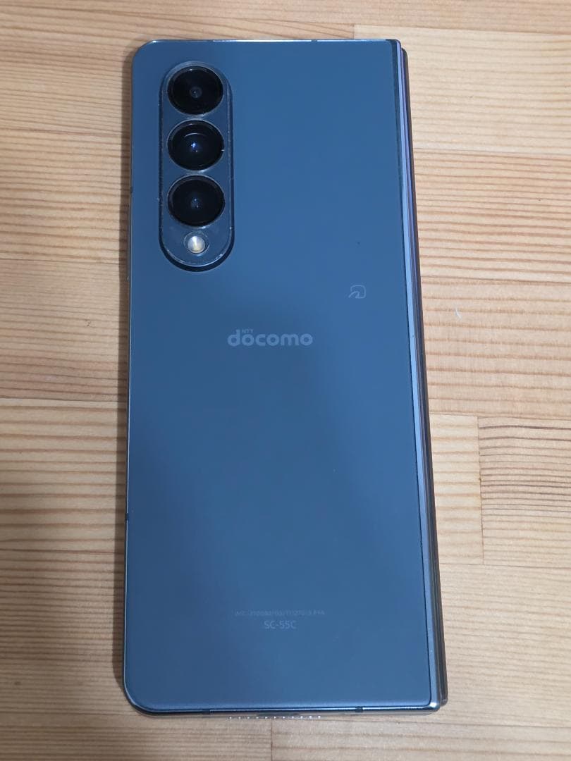 使用1年 Galaxy ZFold 4 国内版 256GB(純正カバー付き）