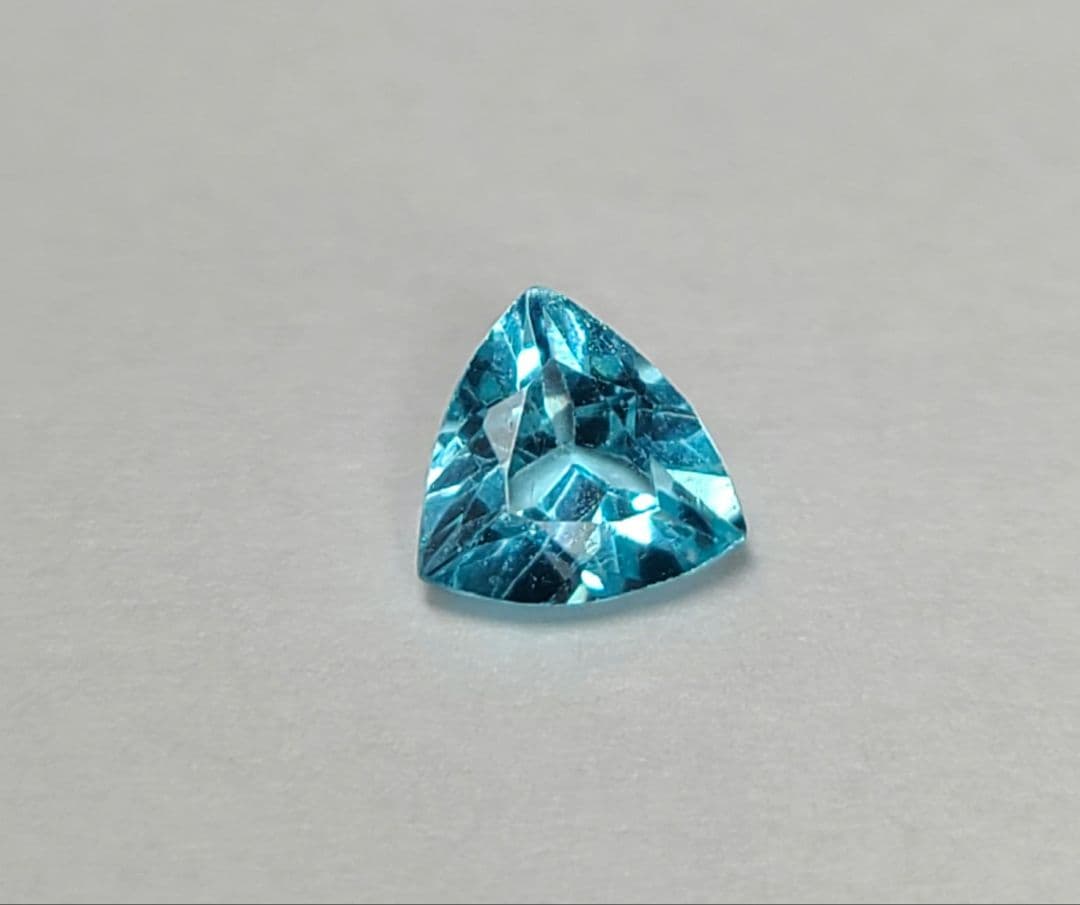 めろん南国の海のような爽やかなブルー!★天然アパタイト★