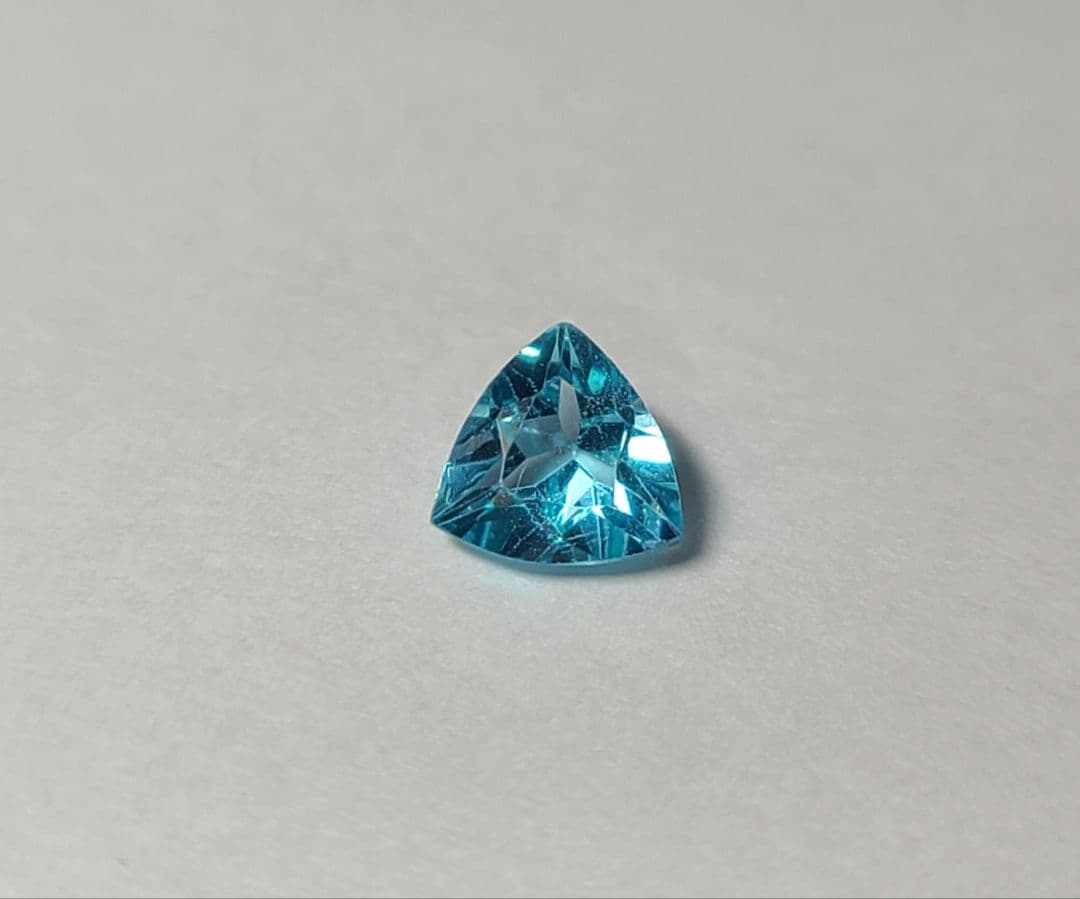 めろん南国の海のような爽やかなブルー!★天然アパタイト★