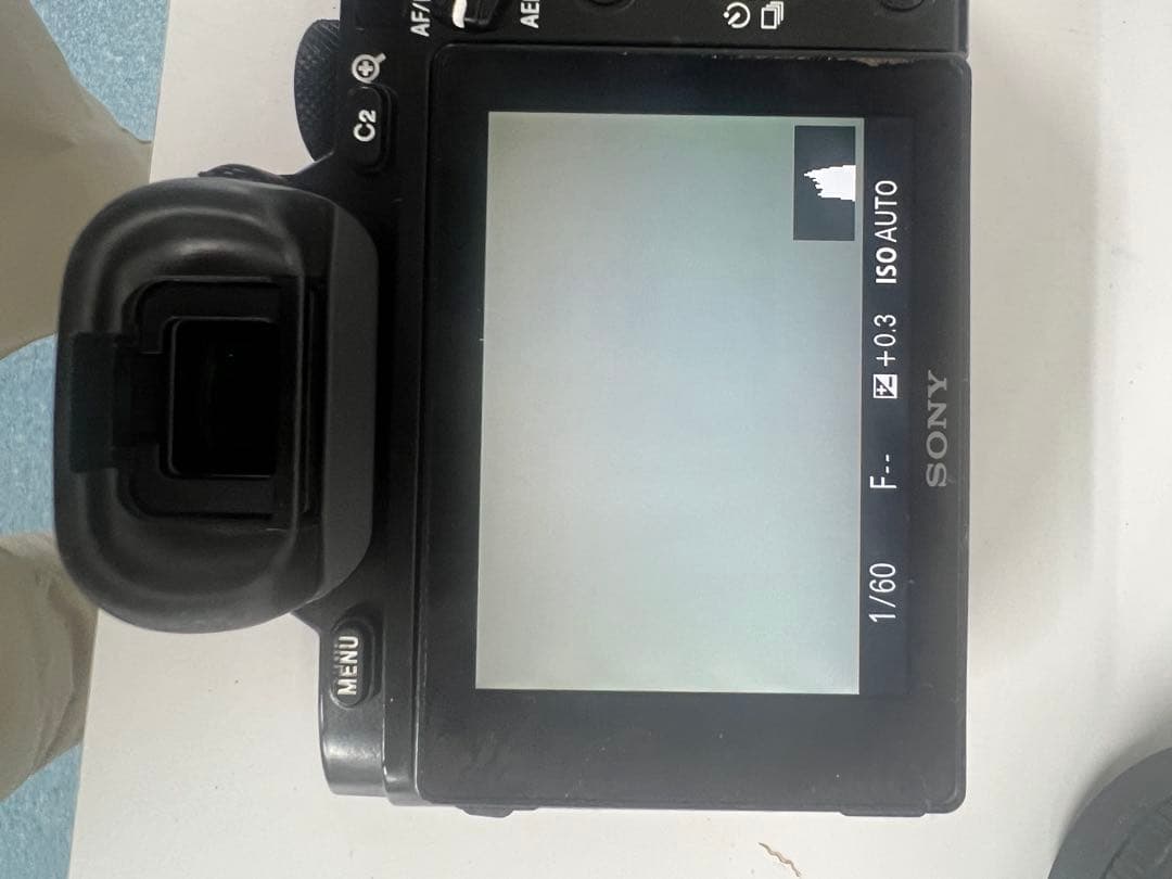 m*0様 SONY ILCE-7S α7S 稼働品　ミラーレス カメラ ボディ