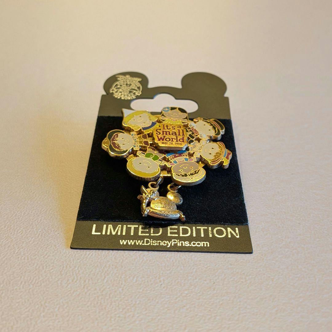 海外ディズニー限定版◇2005年発売ピンバッジ『イッツ・ア・スモールワールド』